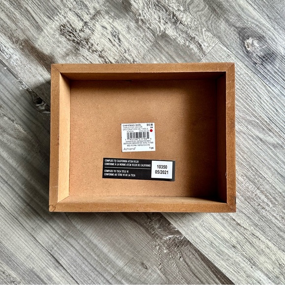 Merry Christmas Table Sign - Picture 6 of 7